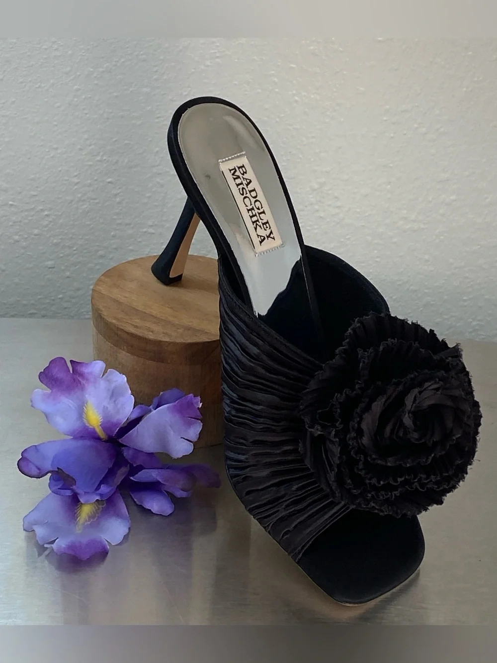 Badgley Mischka new chic